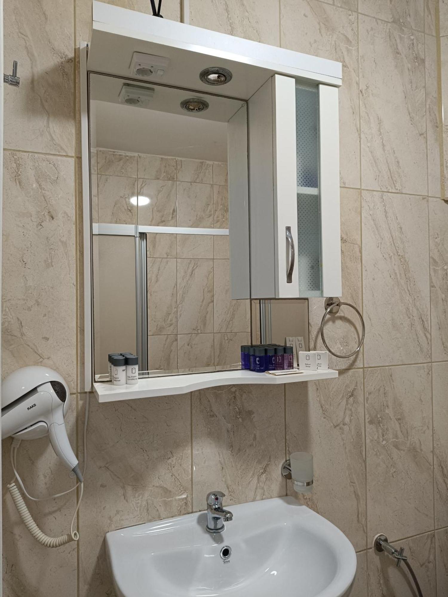 Efzen Hotel Истанбул Екстериор снимка