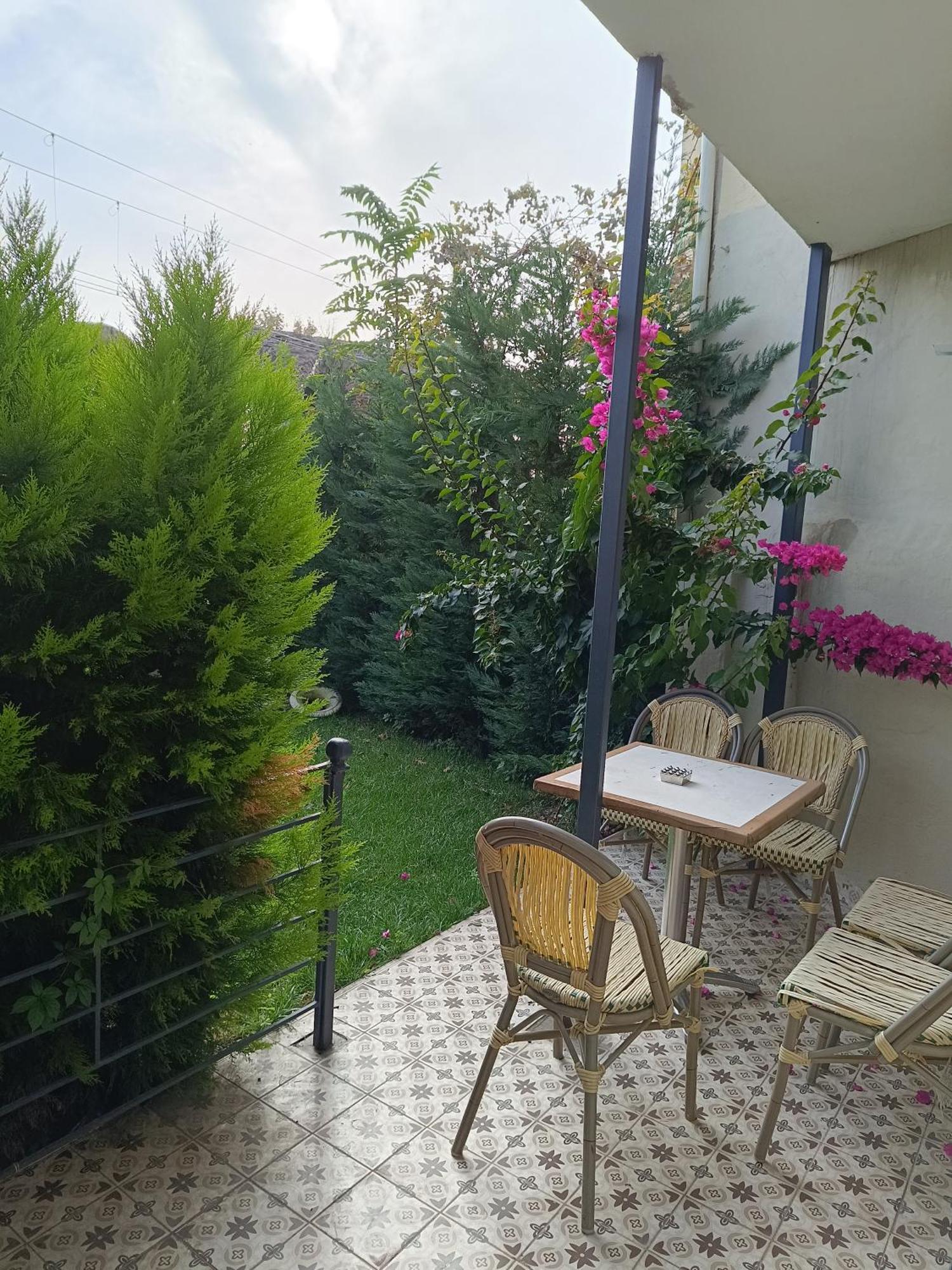 Efzen Hotel Истанбул Екстериор снимка